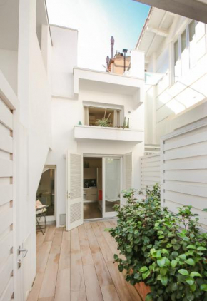 Garden House by Canto degli Aranci, Florence